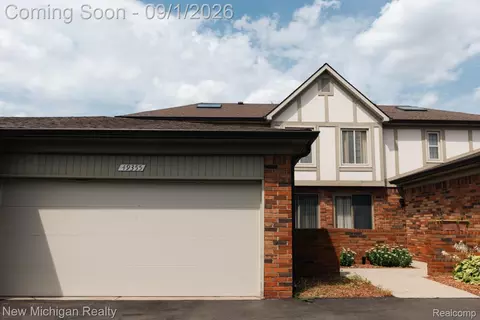 49355 Marquette Ct, Shelby Township, MI 48315