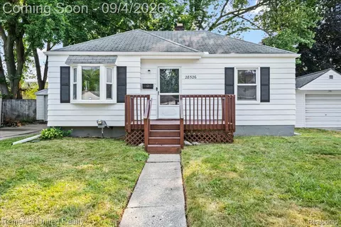 28526 Brentwood St, Southfield, MI 48076