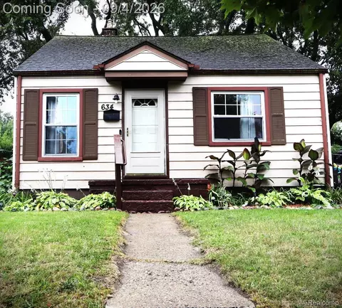 634 Wesbrook St, Pontiac, MI 48340