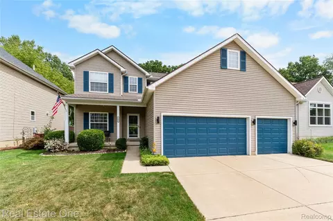 1151 Gene Dr, Chelsea, MI 48118