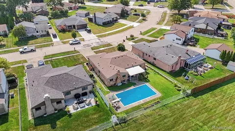 View/Area - 15299 Brandy Ln, Macomb, MI 48044 photo 4 of 5