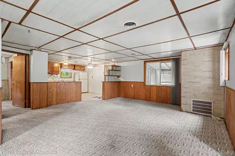 Living - 1276 Elm Rd, Grant, MI 48622 photo 1 of 2