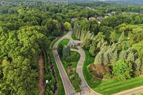 View/Area - 9046 Northpointe Rdg, Brighton, MI 48114 photo 3 of 3