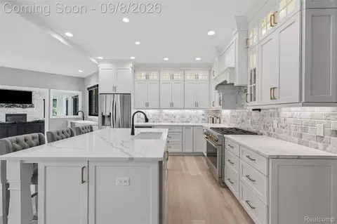 Kitchen - 9046 Northpointe Rdg, Brighton, MI 48114 photo 2 of 4