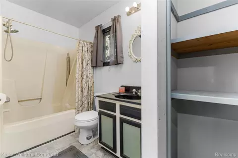 Bath - 330 Ivy Dr, Markey, MI 48653 photo 1 of 3