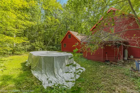 Exterior - 330 Ivy Dr, Markey, MI 48653 photo 8 of 10