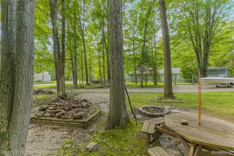 Exterior - 330 Ivy Dr, Markey, MI 48653 photo 10 of 10