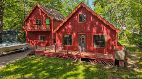 Exterior - 330 Ivy Dr, Markey, MI 48653 photo 3 of 10