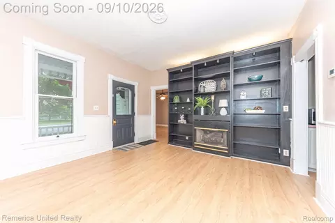 Living - 237 E Main St, Milan, MI 48160 photo 2 of 5