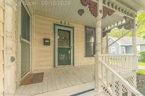 Exterior - 237 E Main St, Milan, MI 48160 photo 2 of 2