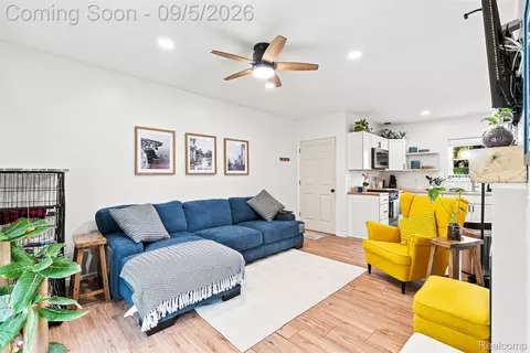 Living - 2071 E Dodge Rd, Thetford, MI 48420 photo 4 of 5