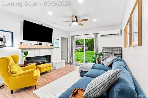 Living - 2071 E Dodge Rd, Thetford, MI 48420 photo 5 of 5