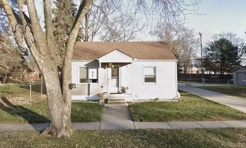 6258 Arthur St, Westland, MI 48185