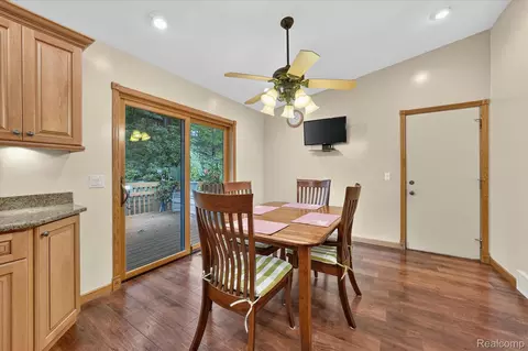 Dining - 5001 Mohawk Ave, Independence, MI 48348 photo 1 of 2
