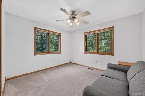 Bedroom - 5001 Mohawk Ave, Independence, MI 48348 photo 3 of 7