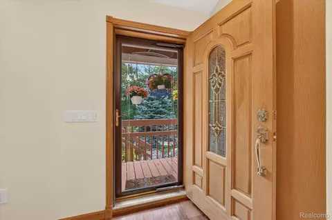 Entry Way - 5001 Mohawk Ave, Independence, MI 48348 photo 1 of 2