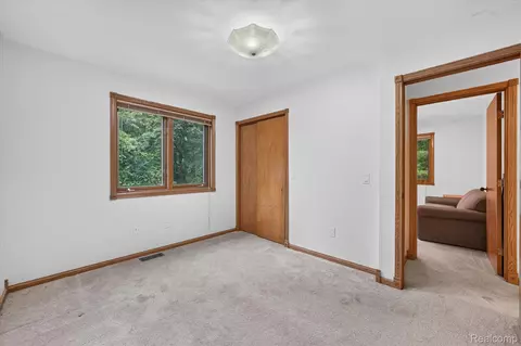 Bedroom - 5001 Mohawk Ave, Independence, MI 48348 photo 7 of 7