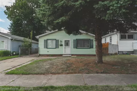 110 E Cornell Ave, Pontiac, MI 48340