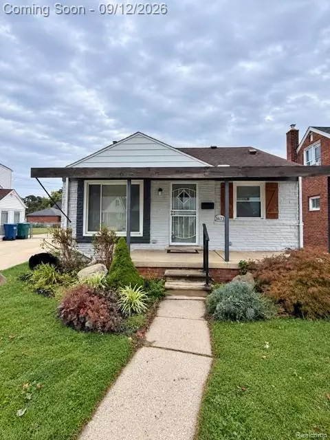 1473 Moran Ave, Lincoln Park, MI 48146