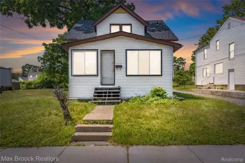 268 S Paddock St, Pontiac, MI 48342