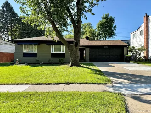 2376 Hempstead Rd, Auburn Hills, MI 48326
