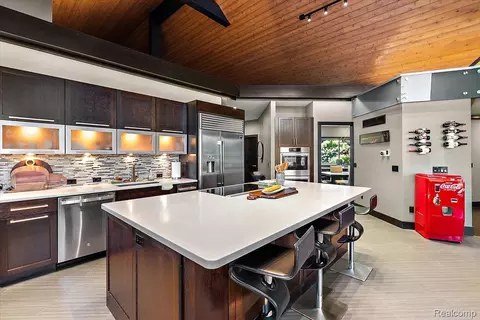 Kitchen - 3233 Winegar Rd, Perry, MI 48872 photo 2 of 3