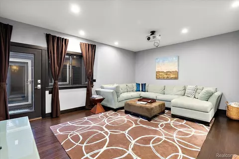 Living - 3233 Winegar Rd, Perry, MI 48872 photo 4 of 4