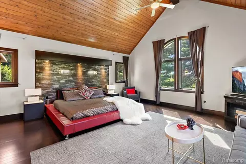 Bedroom - 3233 Winegar Rd, Perry, MI 48872 photo 1 of 6