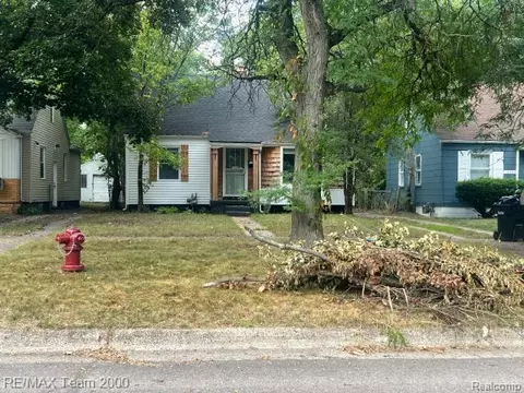 18462 Grandville Ave, Detroit, MI 48219