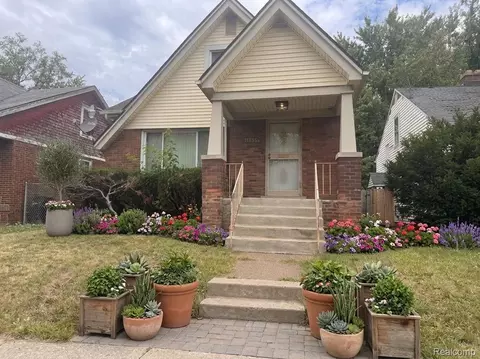 11855 Findlay St, Detroit, MI 48205