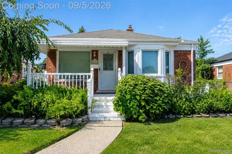 6620 Gahona Ave, Allen Park, MI 48101