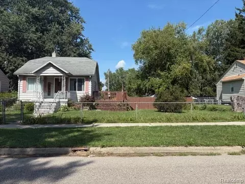48 W New York Ave, Pontiac, MI 48340