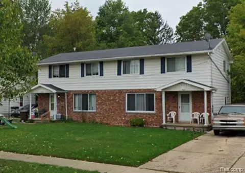 5822 Orchard Ct, Lansing, MI 48911