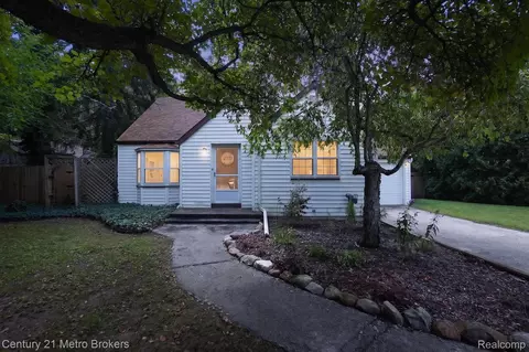 4575 Brockway Rd, Saginaw, MI 48638