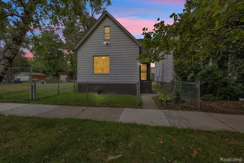 4450 Military St, Detroit, MI 48210