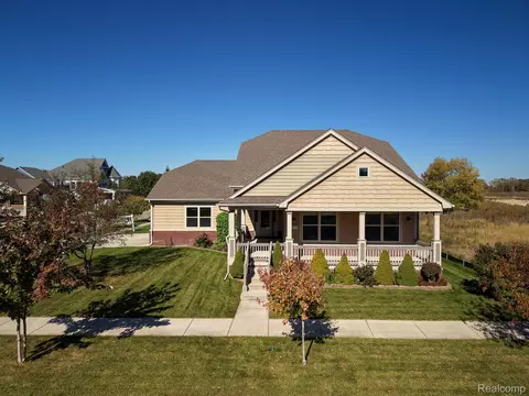 53125 Citadel St, Macomb, MI 48042