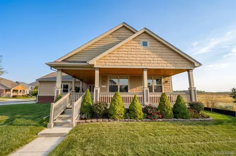 53125 Citadel St, Macomb, MI 48042
