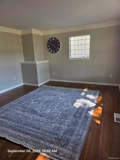 Living - 29651 Fairfield Dr, Warren, MI 48088 photo 2 of 3