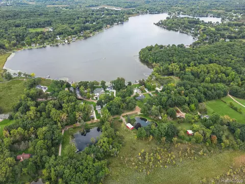 View/Area - 11897 Shaffer Rd, Springfield, MI 48350 photo 3 of 3