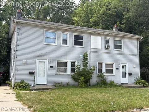 2336 Deerfield Ct, Westland, MI 48186