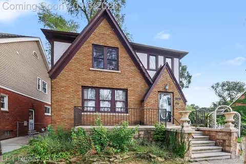 15402 Angelique Ave, Allen Park, MI 48101