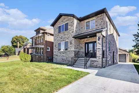 Exterior - 7634 Pinehurst St, Dearborn, MI 48126 photo 3 of 4