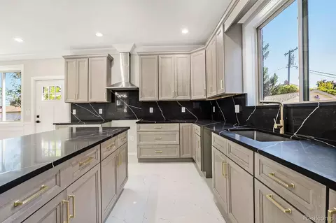 Kitchen - 7634 Pinehurst St, Dearborn, MI 48126 photo 4 of 4