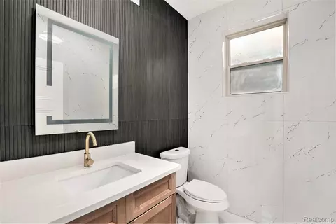 Bath - 7634 Pinehurst St, Dearborn, MI 48126 photo 1 of 4