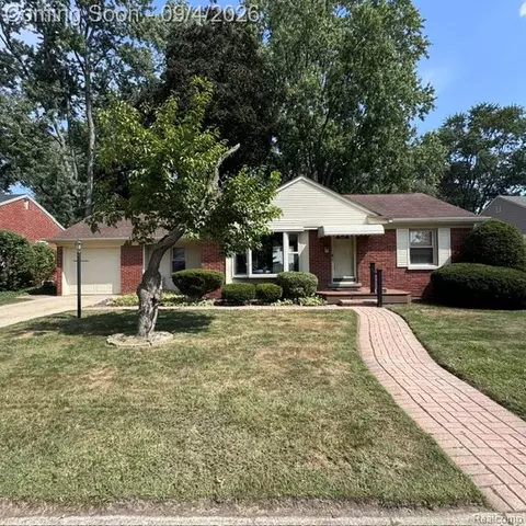 23136 Lilac St, Farmington, MI 48336