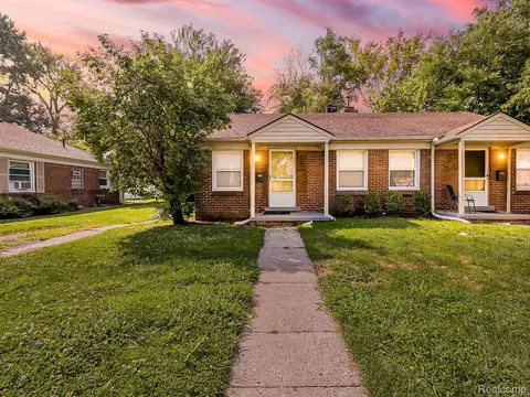 2027 Princeton Rd, Berkley, MI 48072