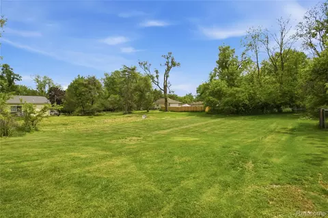 Exterior - 2705 Glendale Rd, Summit, MI 49203 photo 12 of 15