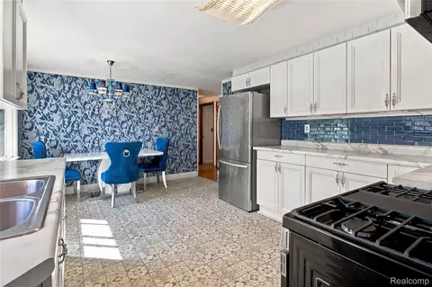 Kitchen - 2705 Glendale Rd, Summit, MI 49203 photo 5 of 5