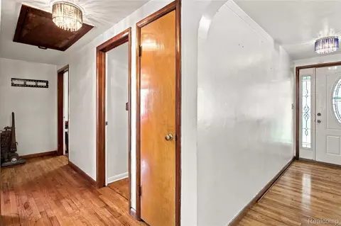 Entry Way - 2705 Glendale Rd, Summit, MI 49203 photo 2 of 2