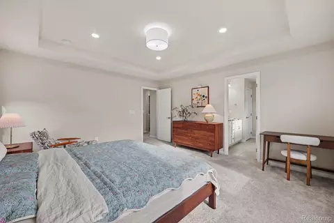 Bedroom - 842 Ford Mill Dr, Saline, MI 48176 photo 3 of 4